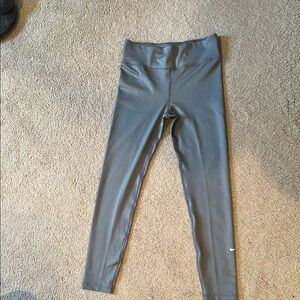 Nike Gray Performance Leggings High-Waisted Stretch-never worn